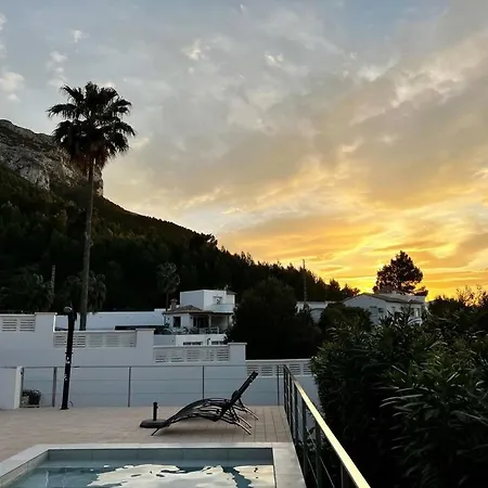 House With Swimming Pool And Amazing Sea And Mountain Views In Montgo, Holiday home Denia