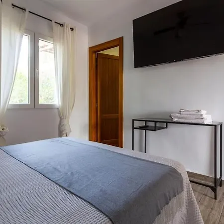 House With Swimming Pool And Amazing Sea And Mountain Views In Montgo,