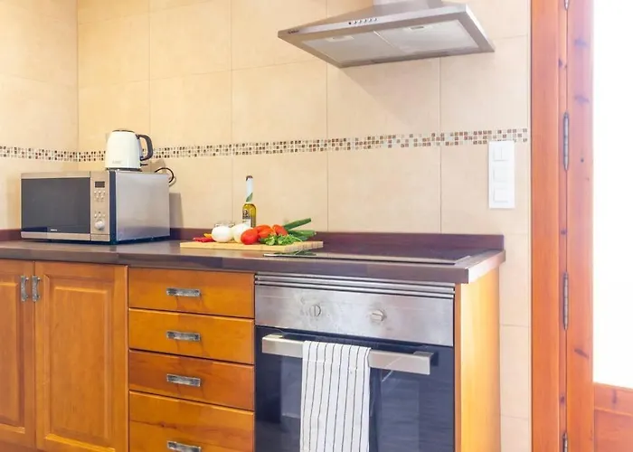 House With Swimming Pool And Amazing Sea And Mountain Views In Montgo, Tatil Evi