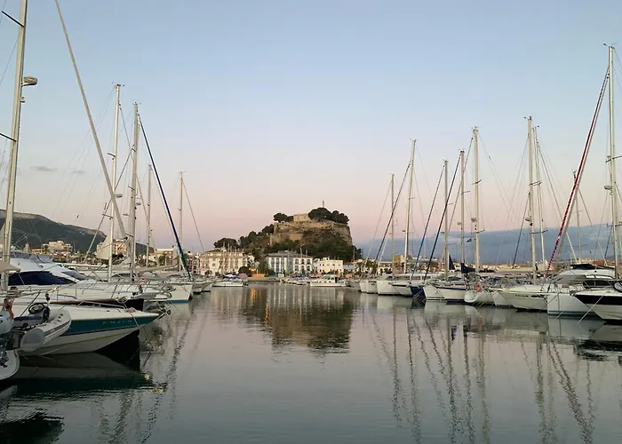 House With Swimming Pool And Amazing Sea And Mountain Views In Montgo, Tatil Evi Denia