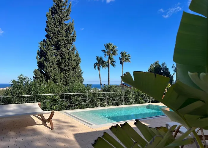 Tatil Evi House With Swimming Pool And Amazing Sea And Mountain Views In Montgo, Denia