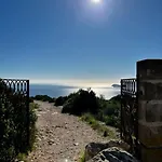 House With Swimming Pool&amazing Sea&mountain Views In Montgó, Сasa de vacaciones Dénia