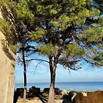 House With Swimming Pool&amazing Sea&mountain Views In Montgó, Сasa de vacaciones Dénia