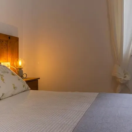 House With Swimming Pool And Amazing Sea And Mountain Views In Montgo, Hébergement de vacances *