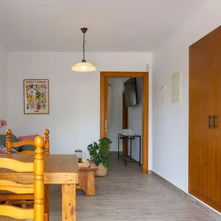 House With Swimming Pool And Amazing Sea And Mountain Views In Montgo, Hébergement de vacances Dénia