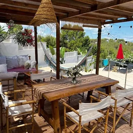 House With Swimming Pool And Amazing Sea And Mountain Views In Montgo, Hébergement de vacances *