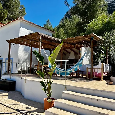 House With Swimming Pool And Amazing Sea And Mountain Views In Montgo, 別荘