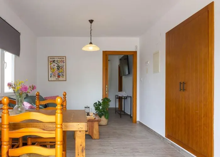 House With Swimming Pool And Amazing Sea And Mountain Views In Montgo, 別荘 デニア