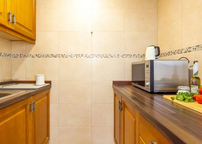 House With Swimming Pool And Amazing Sea And Mountain Views In Montgo, بيت للعطل