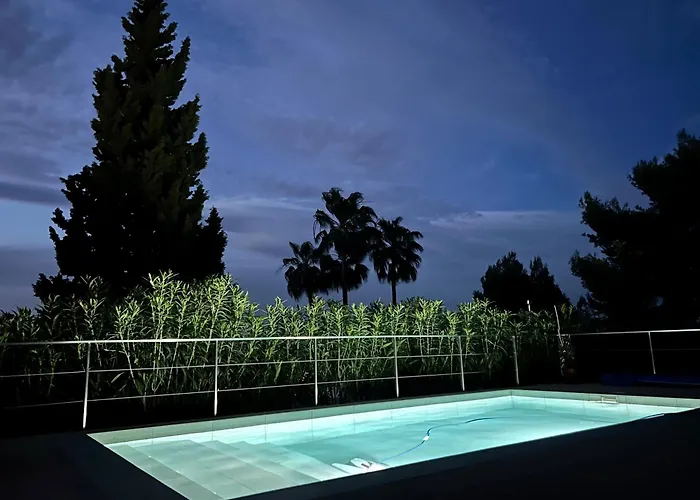 別荘 House With Swimming Pool And Amazing Sea And Mountain Views In Montgo, デニア