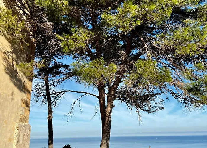 House With Swimming Pool And Amazing Sea And Mountain Views In Montgo, 別荘 デニア