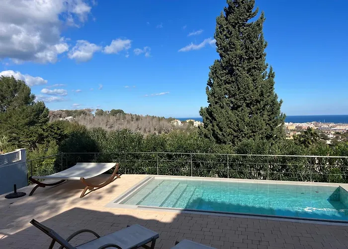 House With Swimming Pool And Amazing Sea And Mountain Views In Montgo, * دينايا