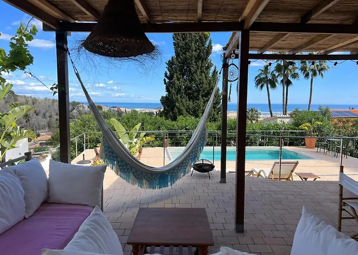 House With Swimming Pool And Amazing Sea And Mountain Views In Montgo,